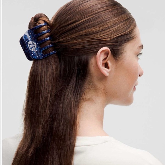 Lululemon Criss-Cross Claw Clip *Rhinestones - Picture 3 of 5